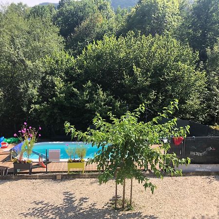 Bed and Breakfast Au Bord De L Eau Surba Esterno foto
